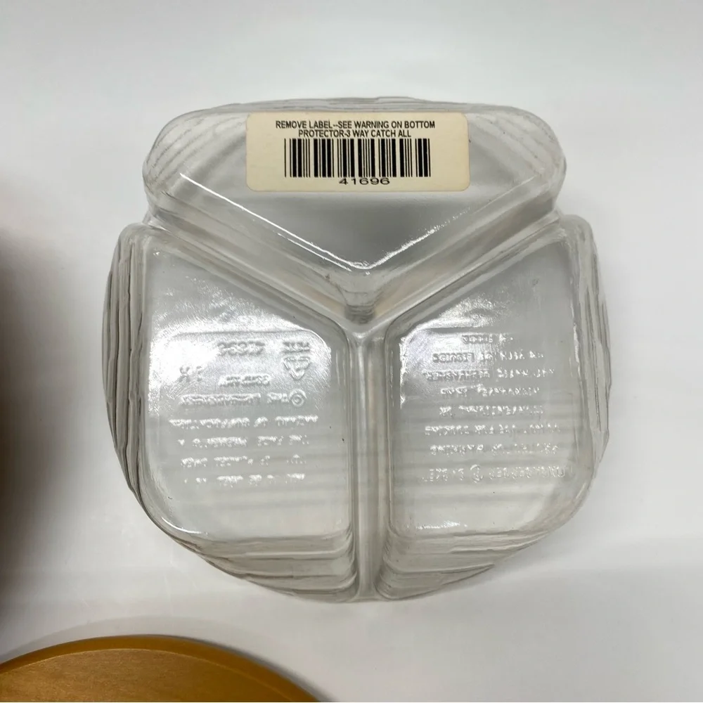 Longaberger Basket W/ Lid Plastic Liner & Plaid Cloth Liner 7.5 inches Across